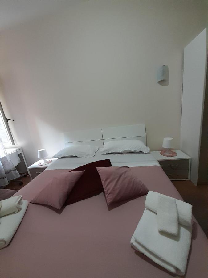 Dimora Donna Carmela Apartment Naples Exterior photo