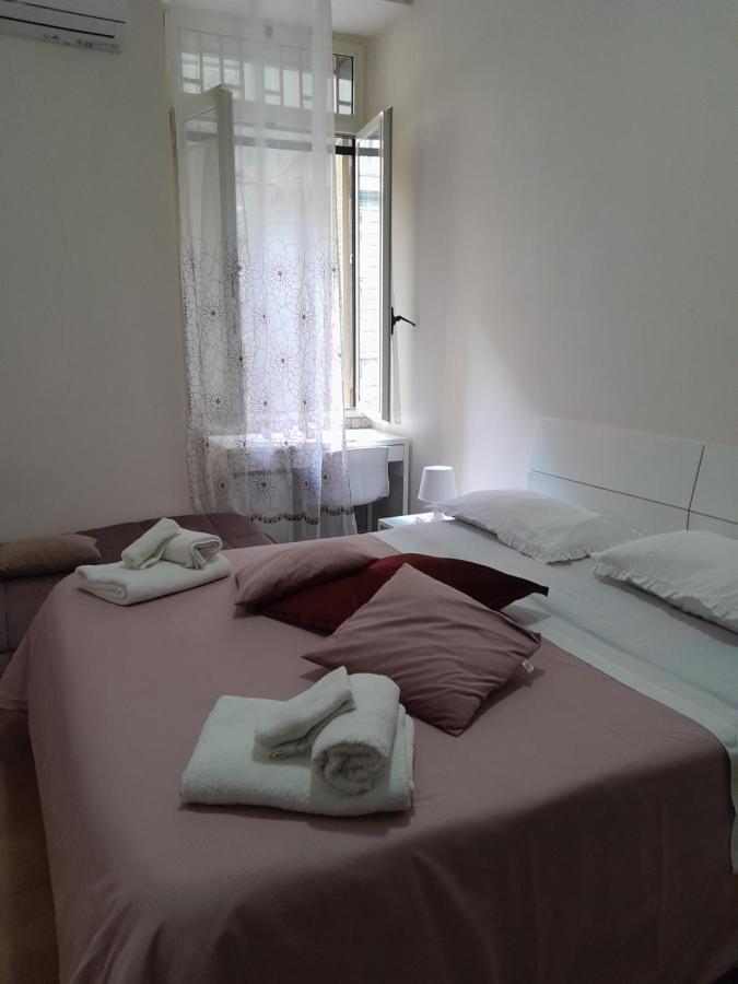 Dimora Donna Carmela Apartment Naples Exterior photo